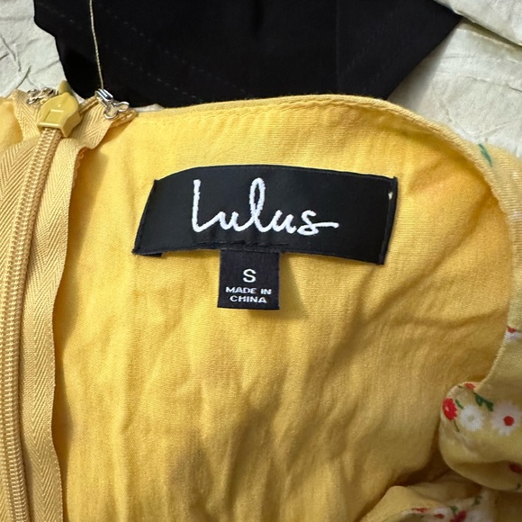 Lulus Yellow Tie Sleeve Square Neck Floral Cottagecore Mini Dress Size S - Picture 4 of 5